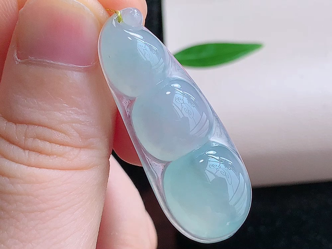 ️ 福豆，无裂，尺寸40.0-15.8-6.0mm，包A附证书
