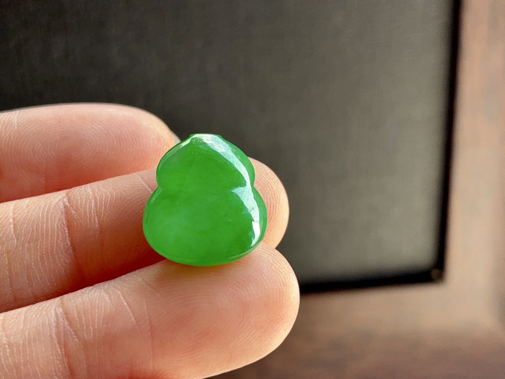️ 冰绿葫芦 尺寸：15.5×12.3×4.5mm 冰润莹绿，福禄吉祥
