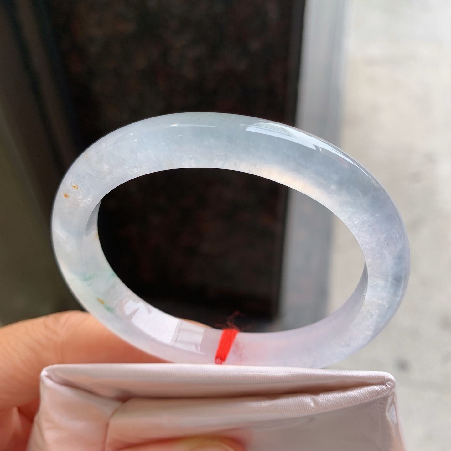 贵妃冰飘花 无裂，起荧光