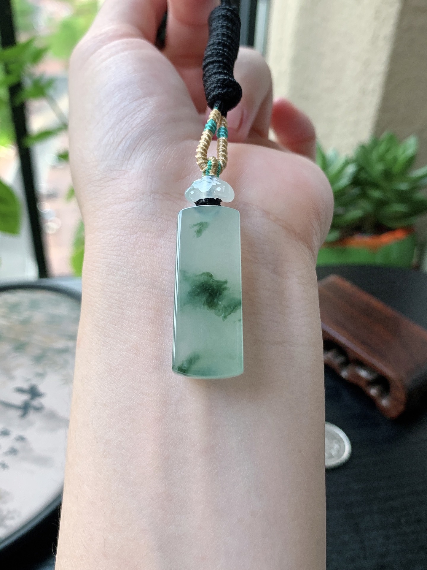 老坑冰种胶感飘蓝花无事牌吊坠裸石尺寸:35.3-14-5.6mm