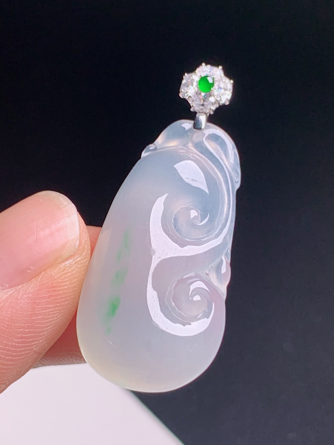 ️ 飘绿如意吊坠，通透起胶飘翠灵动，钻石扣精致大气