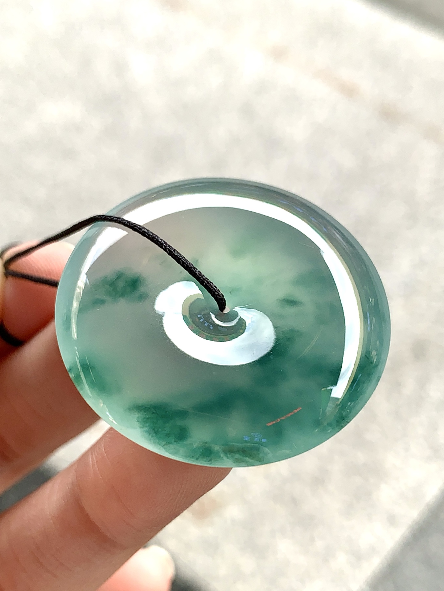 ️ 【飘彩平安扣】 尺寸：35.4×7mm 飘彩灵动，平安顺遂蕴福