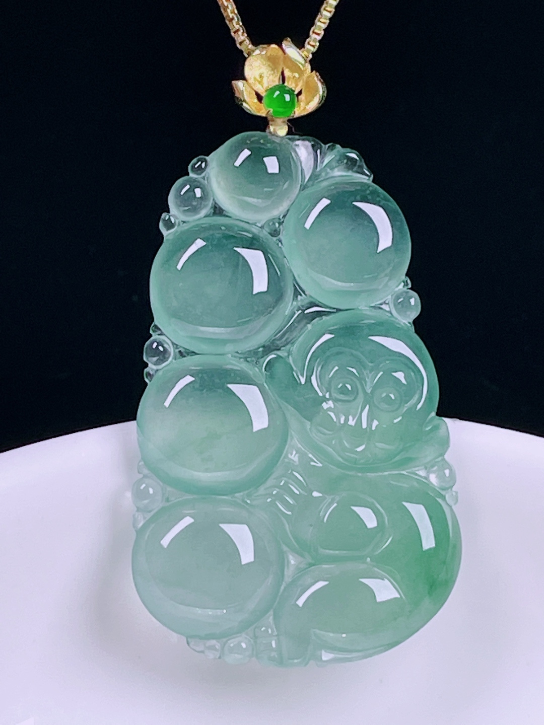 冰蓝猴子，老种起光，细底通透，尺寸：43裸石37.3/22.8/3.9mm0624