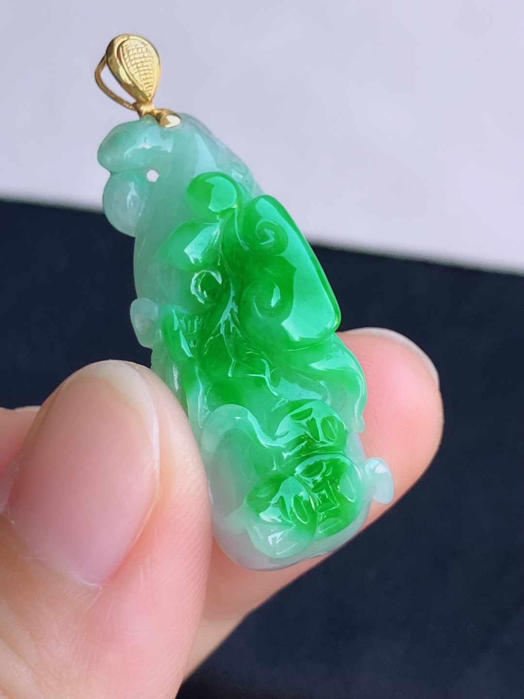 翠绿葫芦，色美清爽，尺寸35/13.3/9/自然光实拍