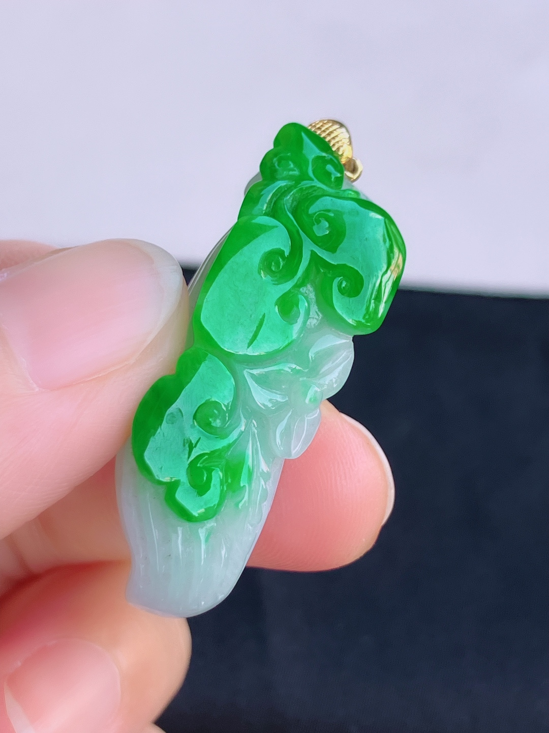 翠绿生意兴隆，色美清爽，尺寸39.6/14.8/12.6/自然光实拍