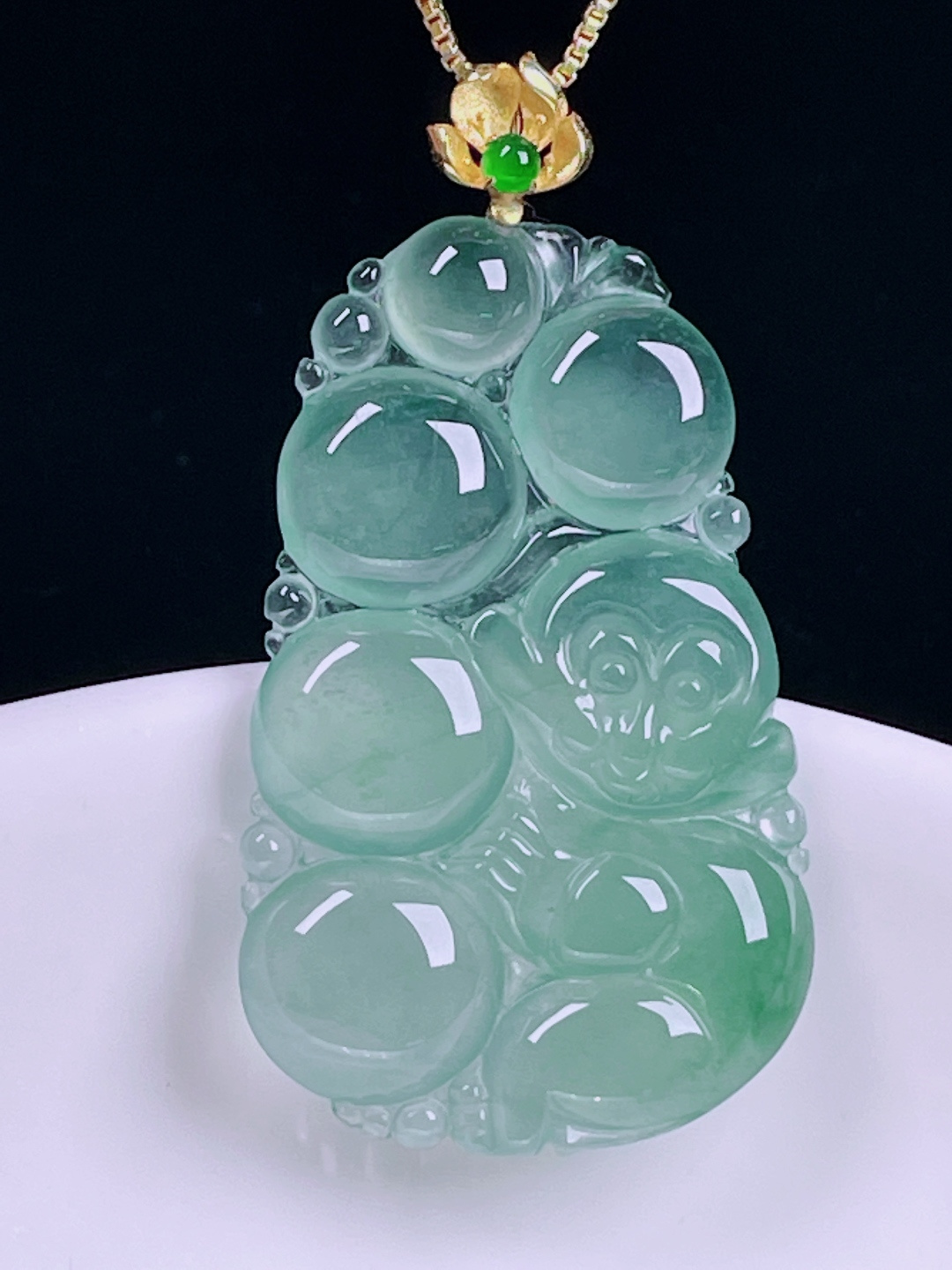 冰蓝猴子，老种起光，细底通透，尺寸：43裸石37.3/22.8/3.9mm0624