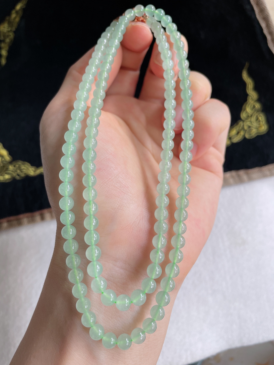 天然翡翠A货，冰绿冰晴底珠链，尺寸：5mm118颗。【编3275】