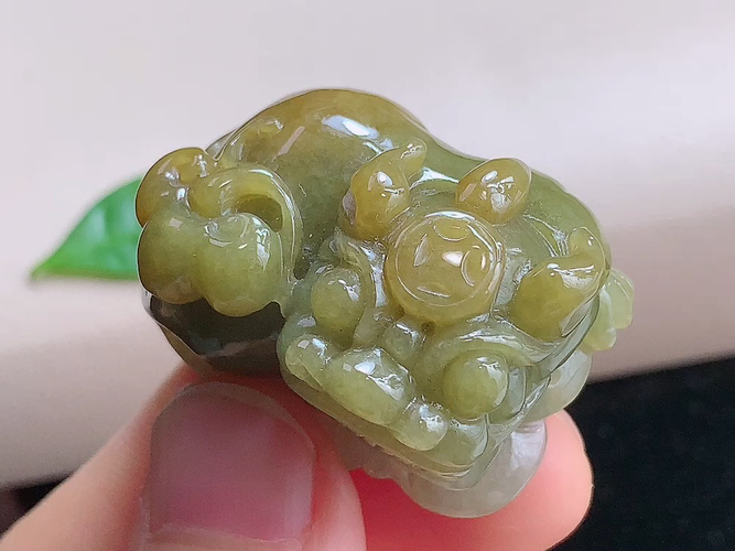 ️ 招财霸王貔貅，无裂，尺寸32.2-24.8-20.7mm，包A附证书