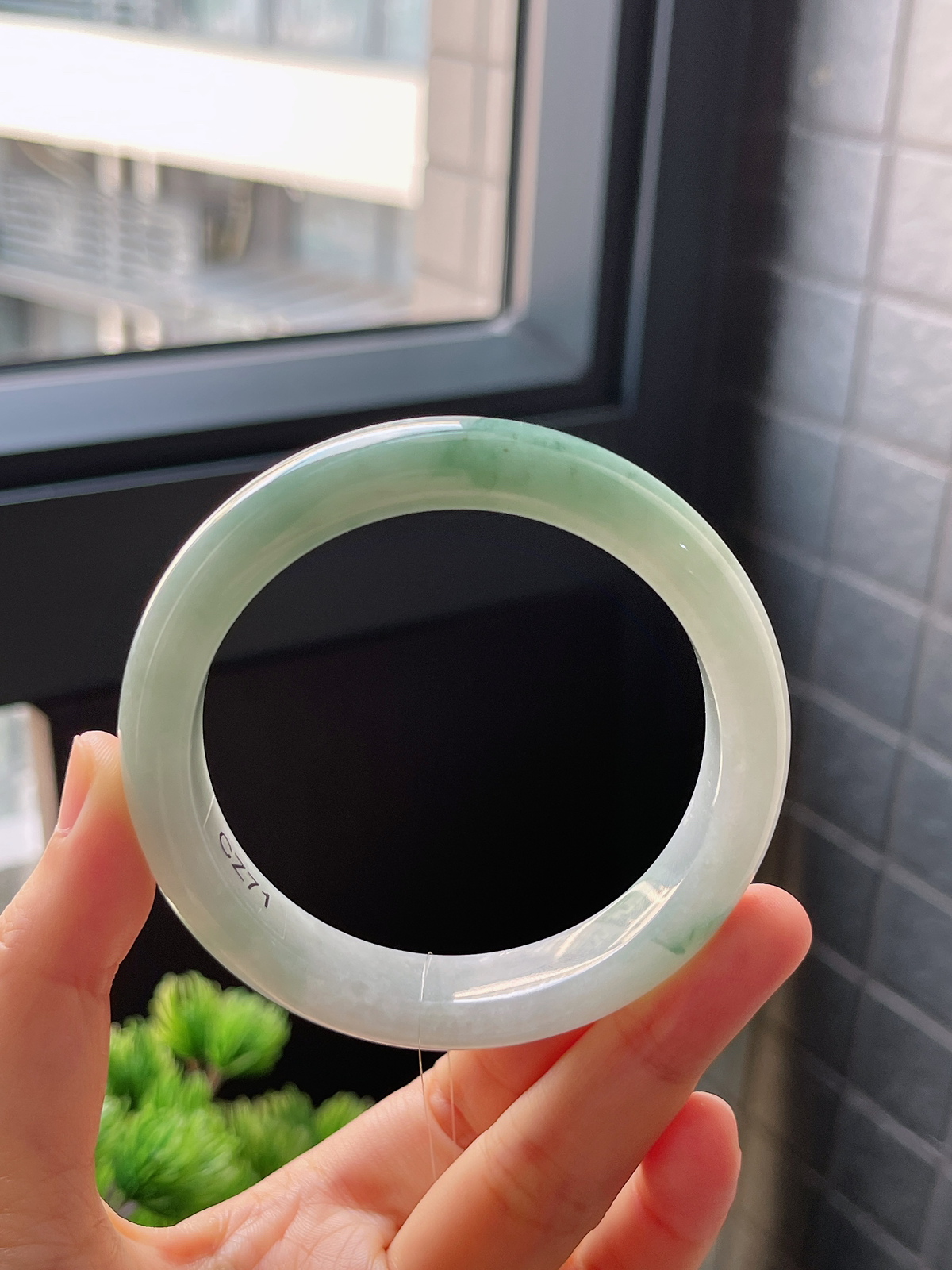 正圈58圈口，翡翠糯化种飘花手镯