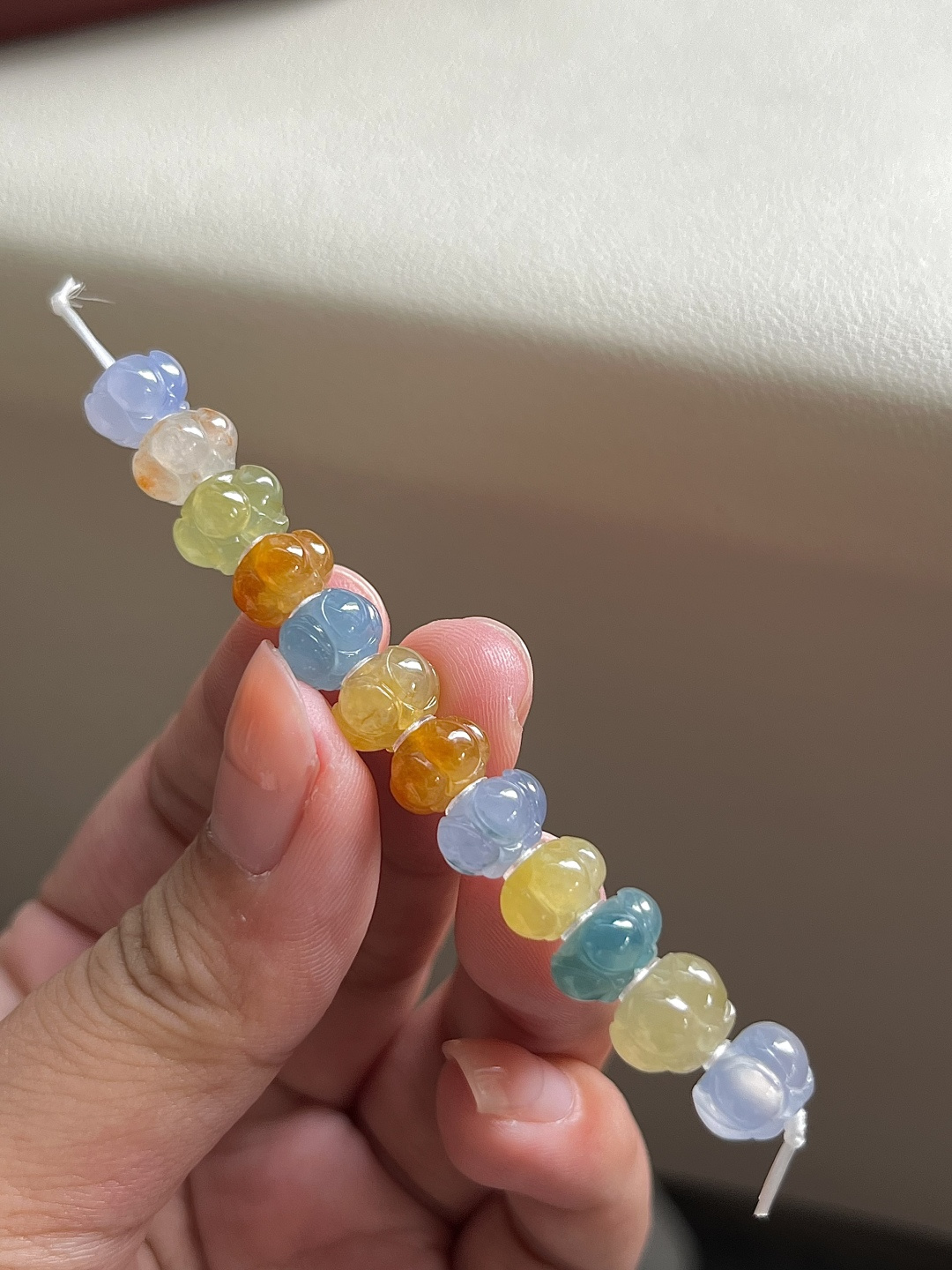 【五彩福花一手】种老细腻，色阳浓郁起胶尺寸：9.7*9.4*6.3，8.5*8.3*5.7,b23624
