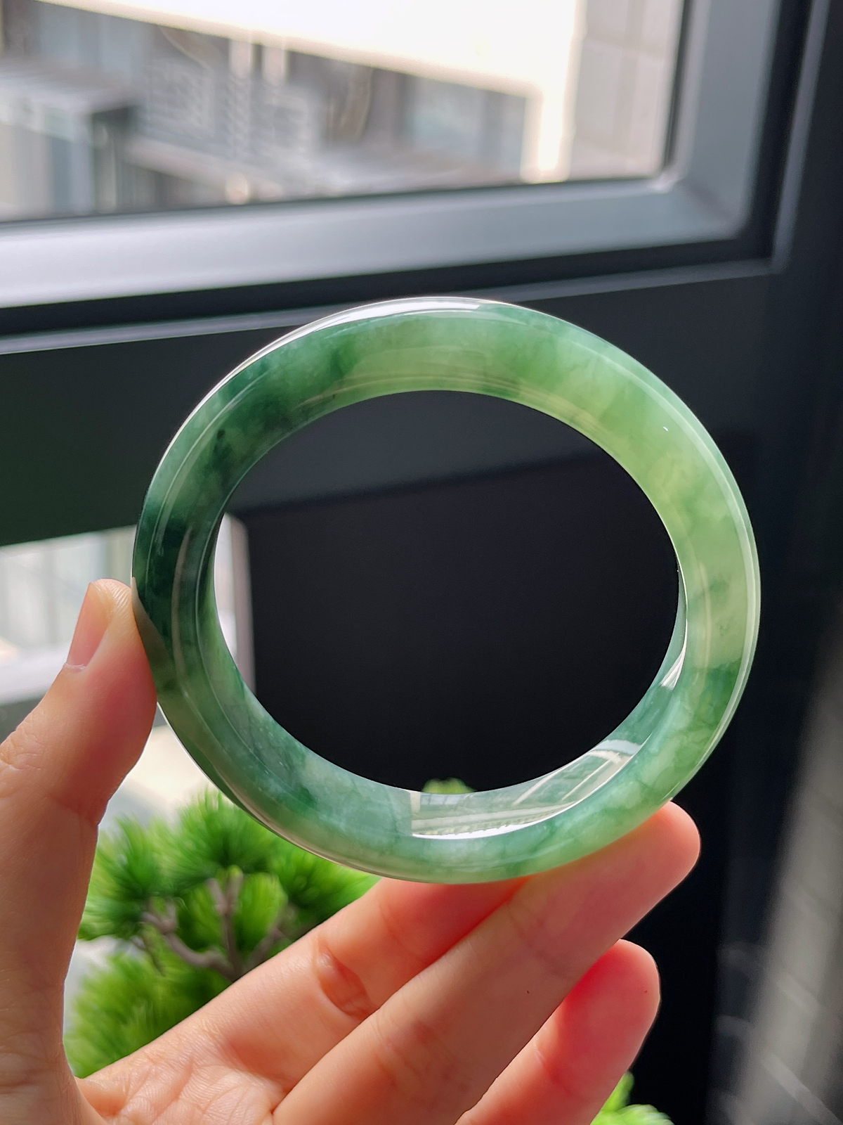 圈口56，冰糯飘花翡翠正圈手镯