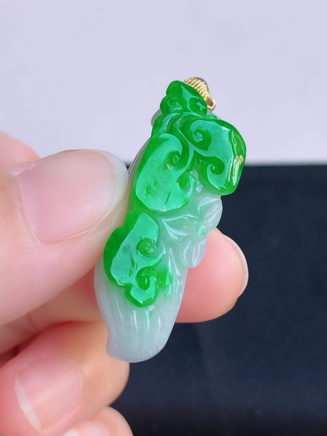 翠绿生意兴隆，色美清爽，尺寸39.6/14.8/12.6/自然光实拍