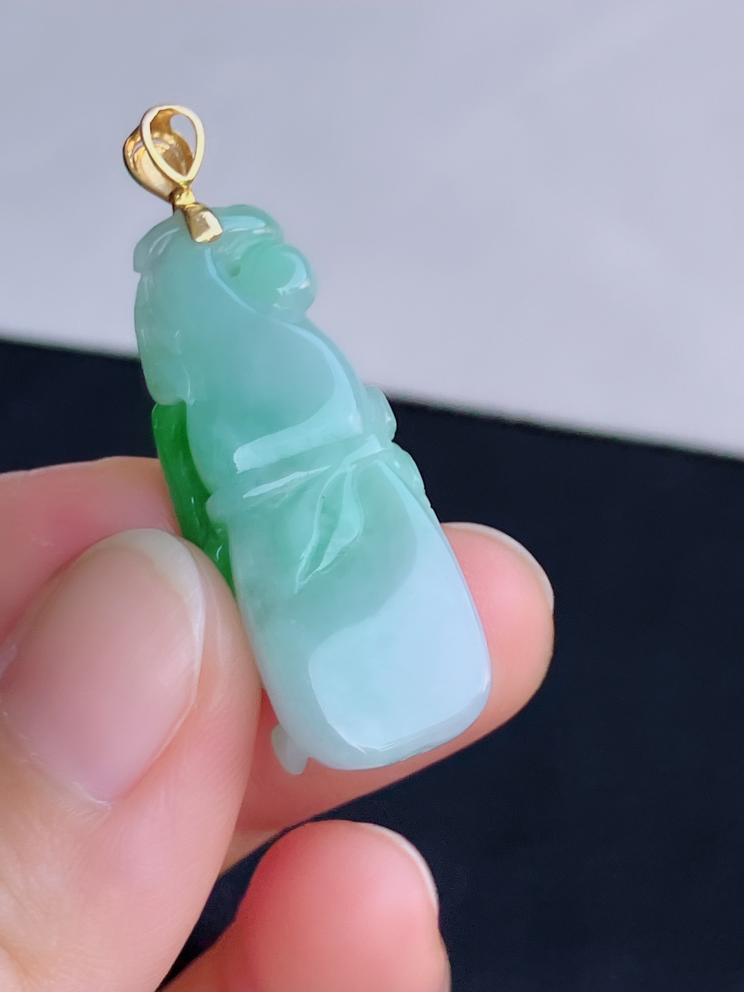 翠绿葫芦，色美清爽，尺寸35/13.3/9/自然光实拍