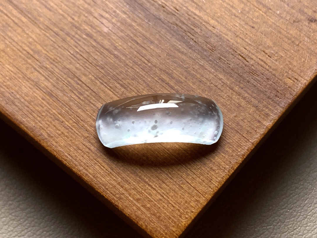 ️ 玻璃种木那马鞍 底子水润冰透，种老，光感十足，尺寸18.5*6.5*4.2