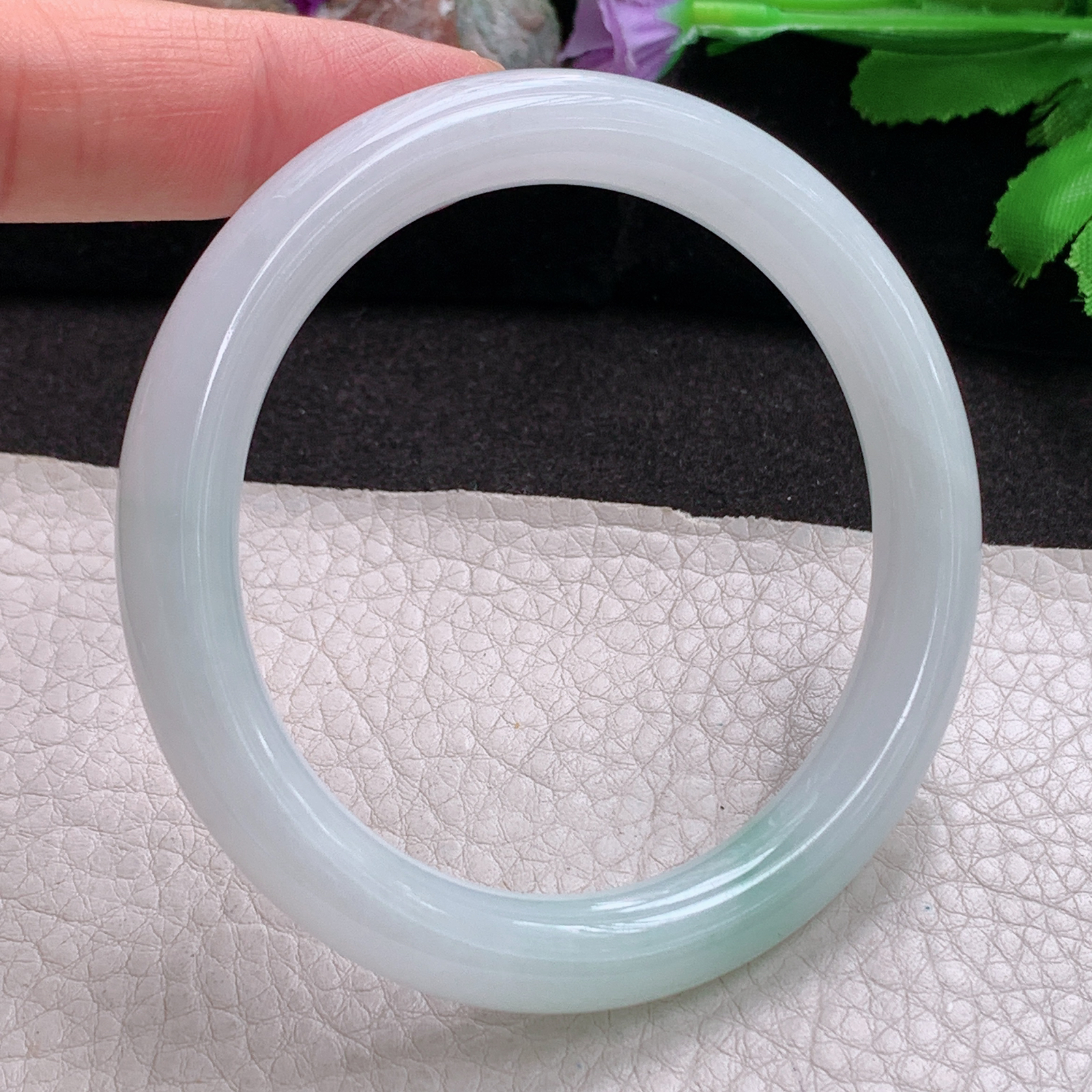 ss实拍57*9.5*9叮当镯 缅甸翡翠a货玉手镯 清新飘花圆条玉手环