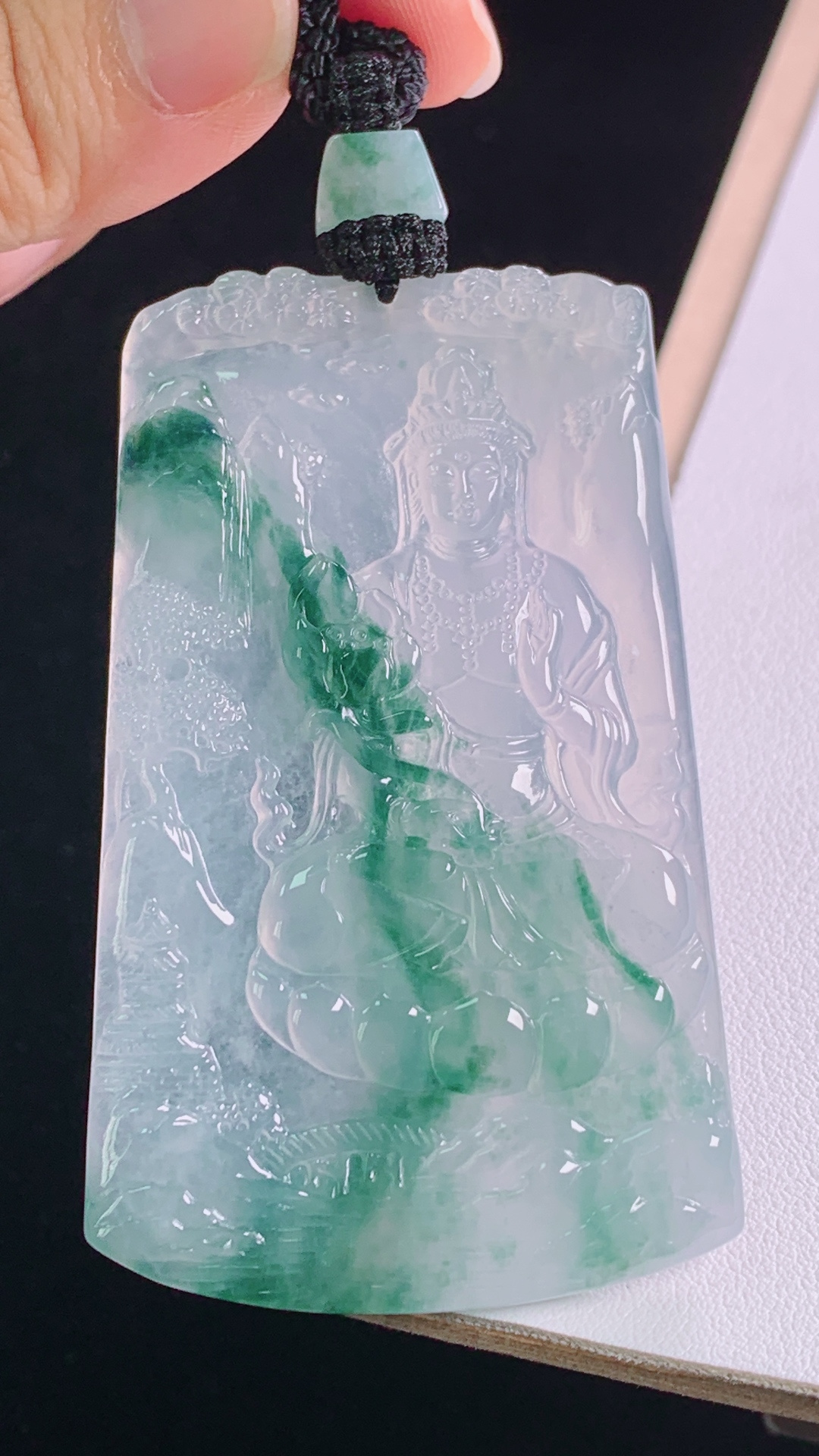 ️冰飘花山水牌 花色灵动，冰清玉洁，无裂 尺寸:69.9-42.6-4.9mm 21