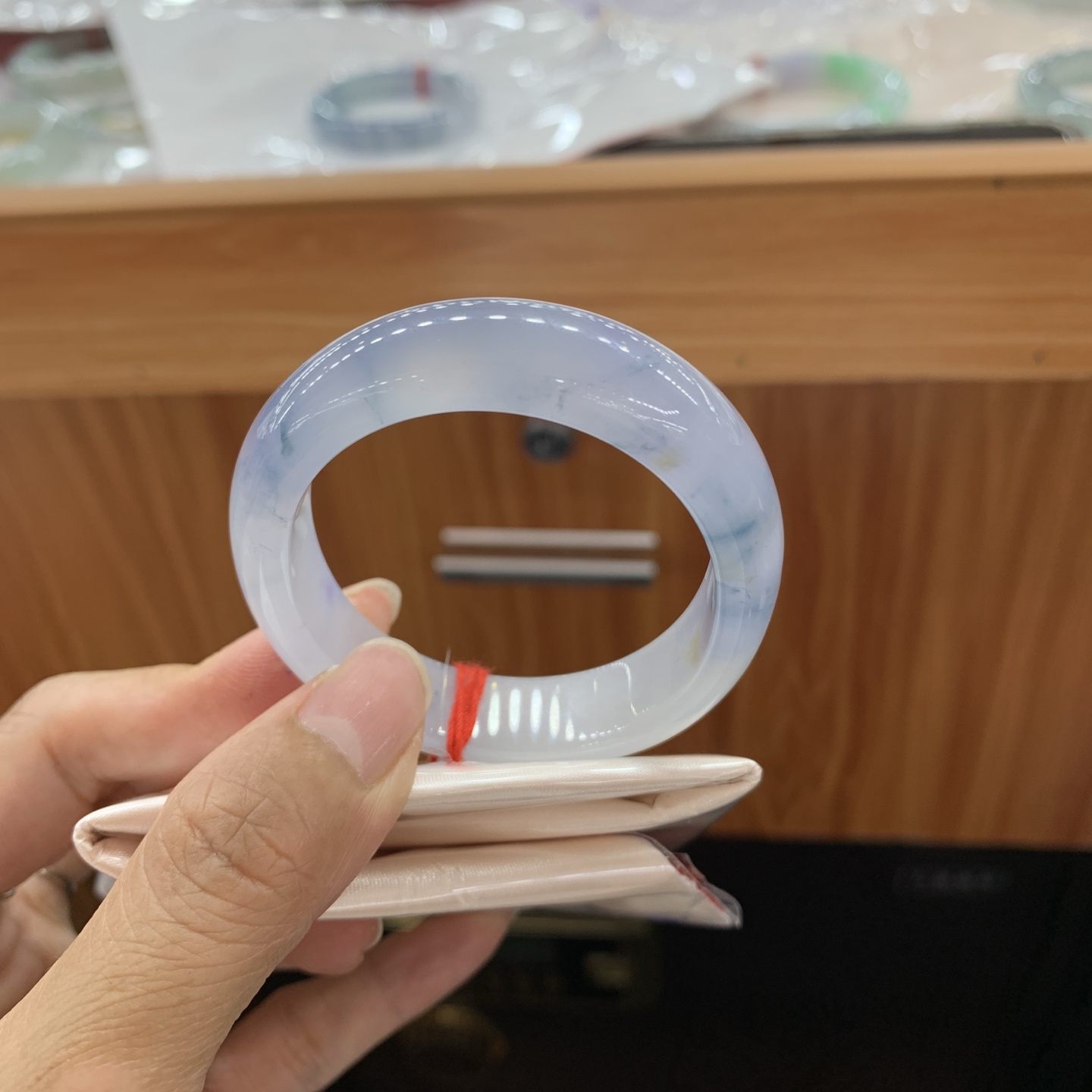 062328AX 飘花贵妃翡翠手镯 54-45.2-12-7.2