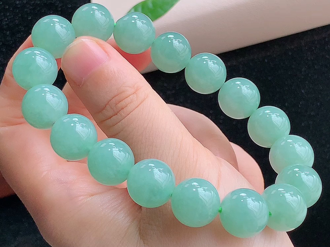 ️ 豆底手串，尺寸取一12.8mm，包A附证书