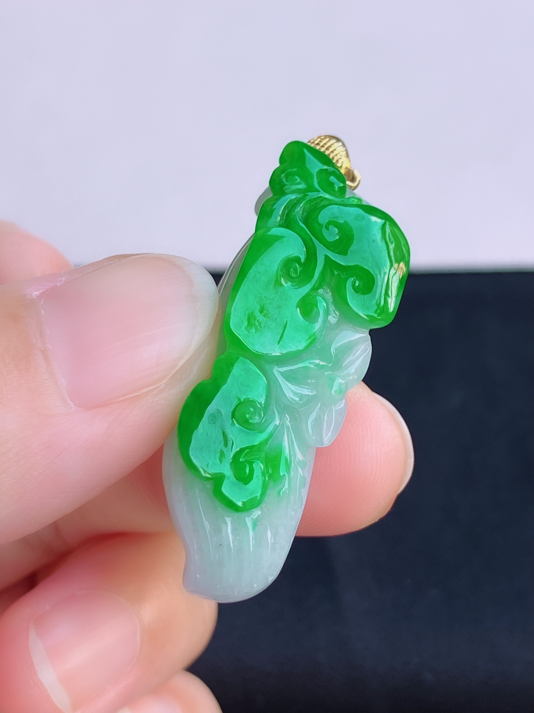 翠绿生意兴隆，色美清爽，尺寸39.6/14.8/12.6/自然光实拍