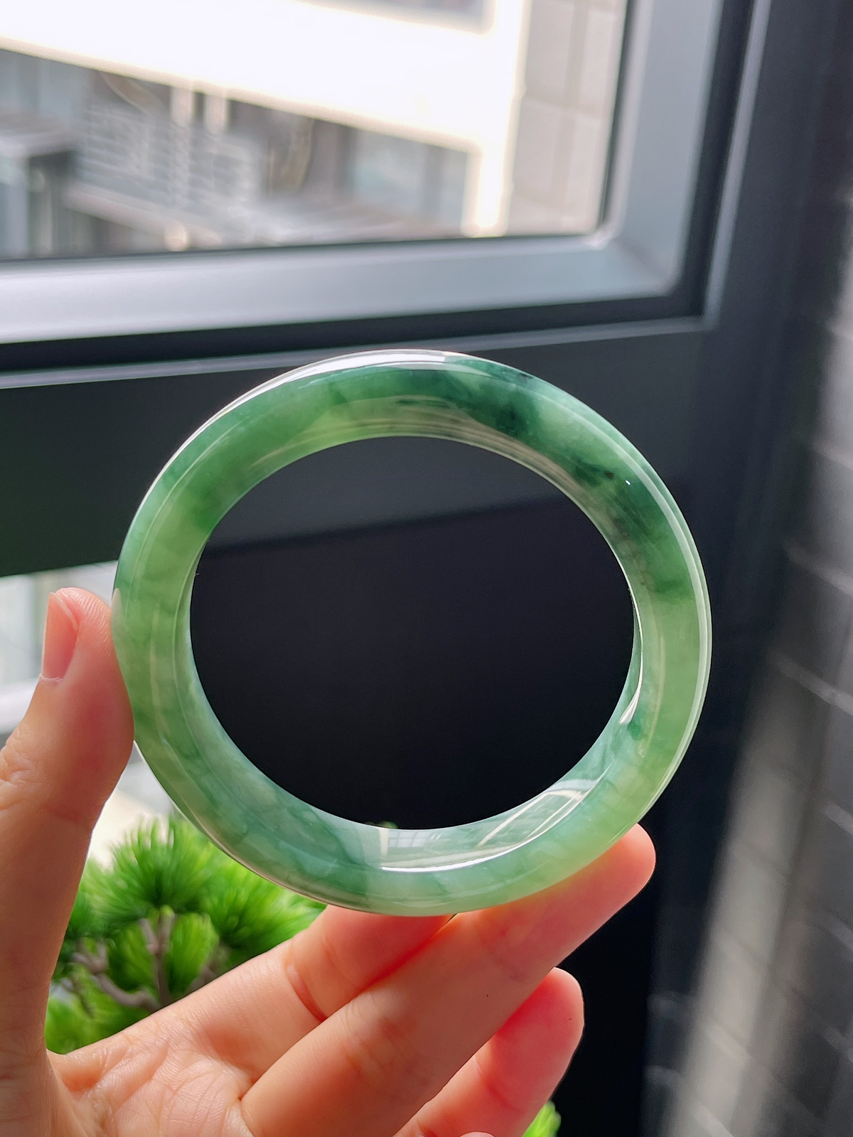圈口56，冰糯飘花翡翠正圈手镯