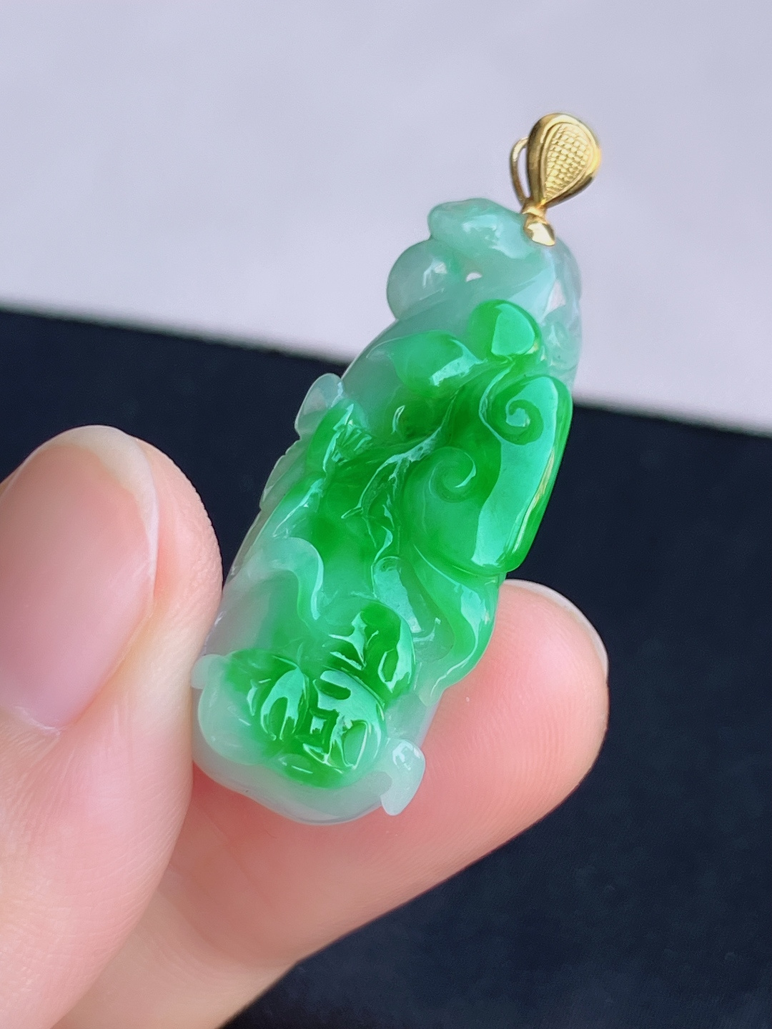 翠绿葫芦，色美清爽，尺寸35/13.3/9/自然光实拍