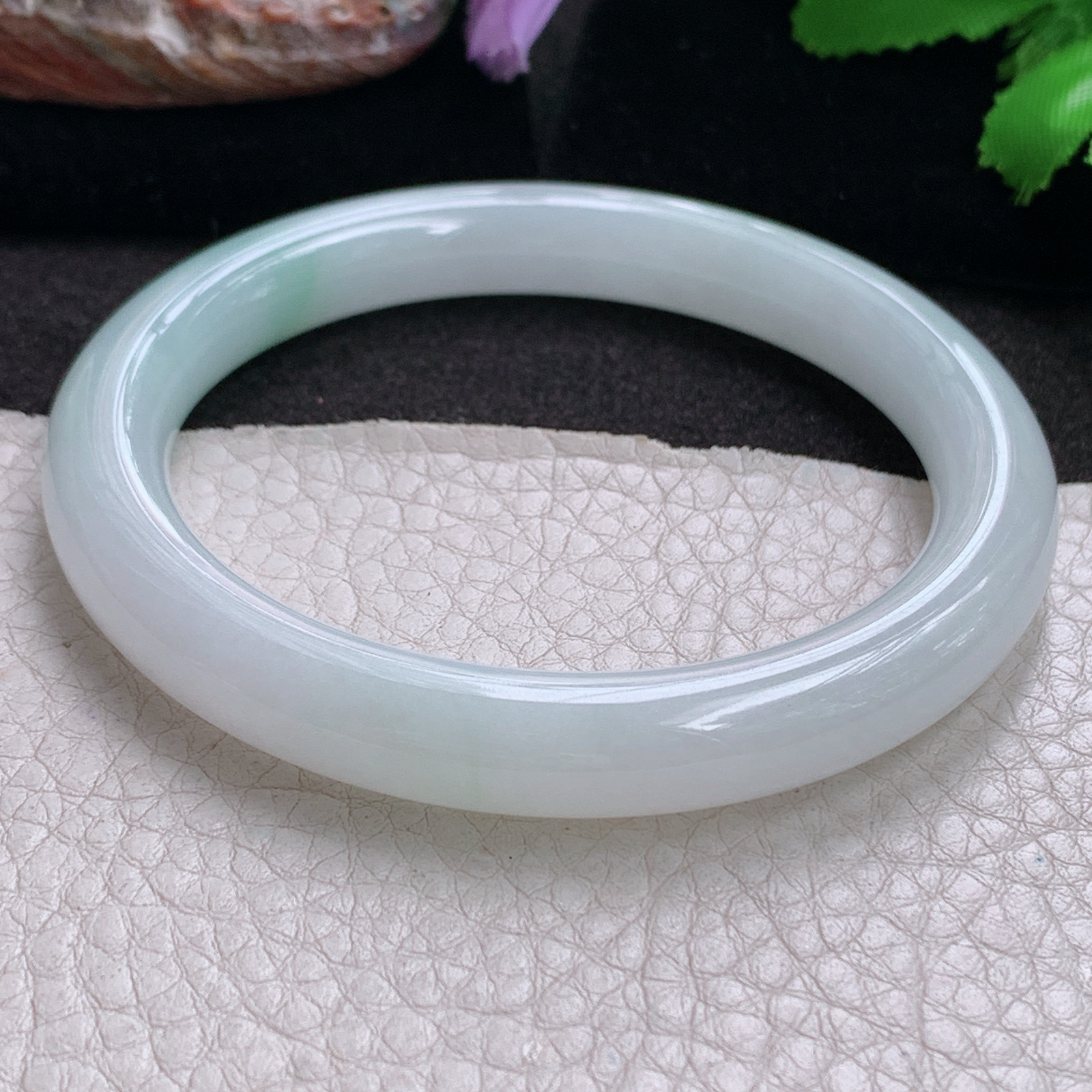 ss实拍57*9.5*9叮当镯 缅甸翡翠a货玉手镯 清新飘花圆条玉手环