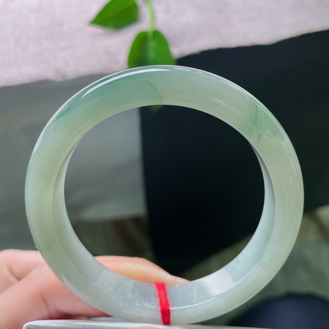 53.8/11.4/7.5，飘花正圈，清润通透，佩戴温柔，种老，干净，有纹，ss54597a