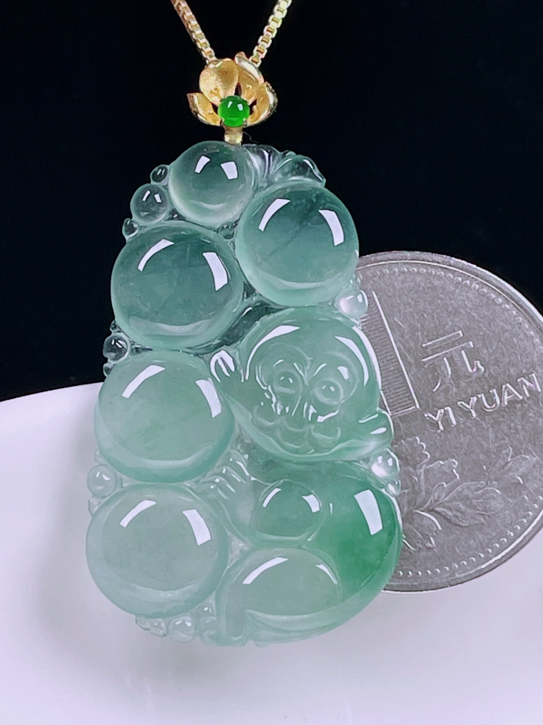 冰蓝猴子，老种起光，细底通透，尺寸：43裸石37.3/22.8/3.9mm0624