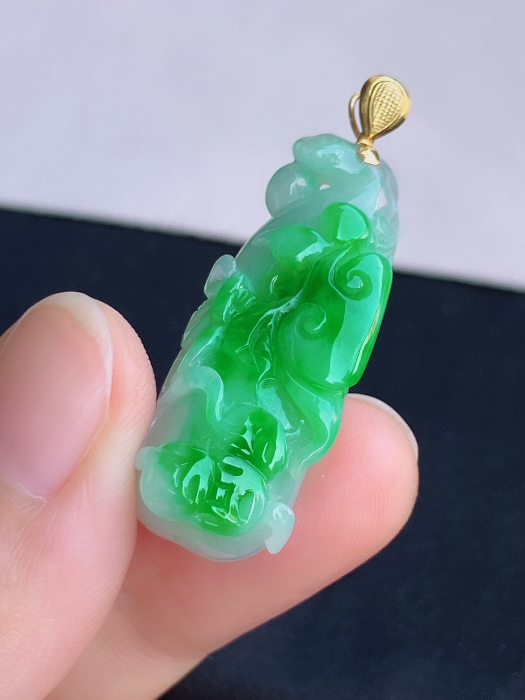 翠绿葫芦，色美清爽，尺寸35/13.3/9/自然光实拍