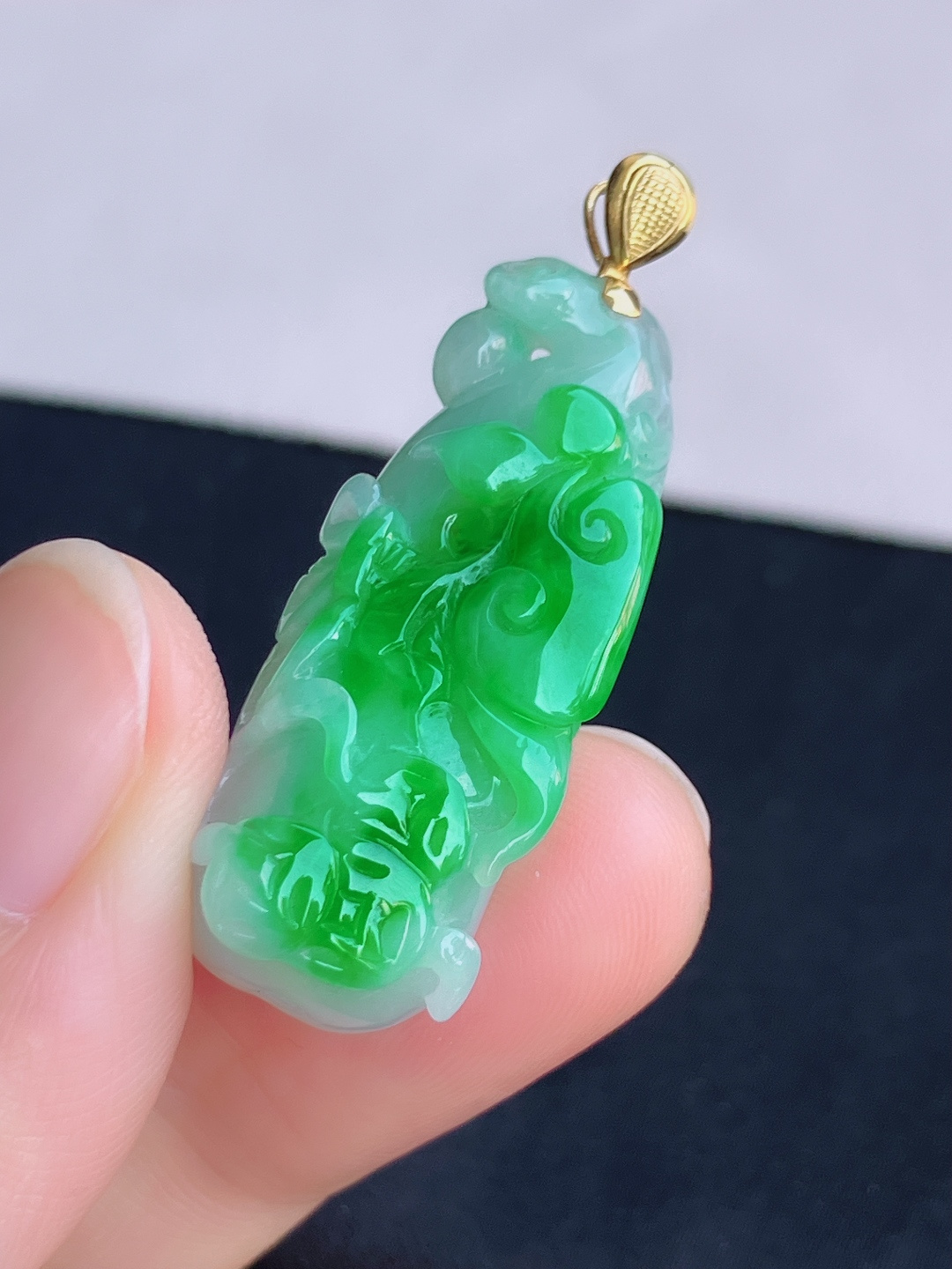 翠绿葫芦，色美清爽，尺寸35/13.3/9/自然光实拍