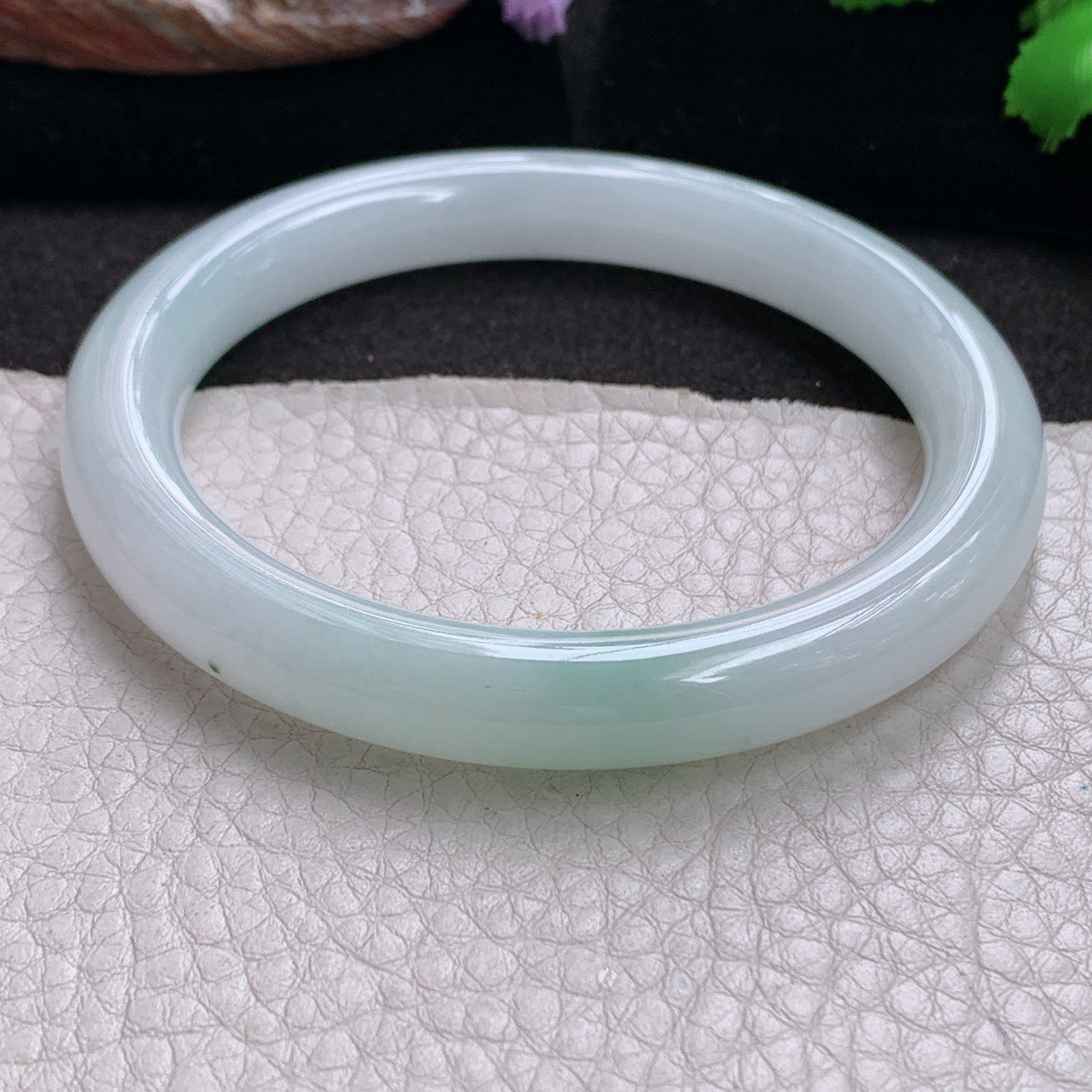 ss实拍57*9.5*9叮当镯 缅甸翡翠a货玉手镯 清新飘花圆条玉手环