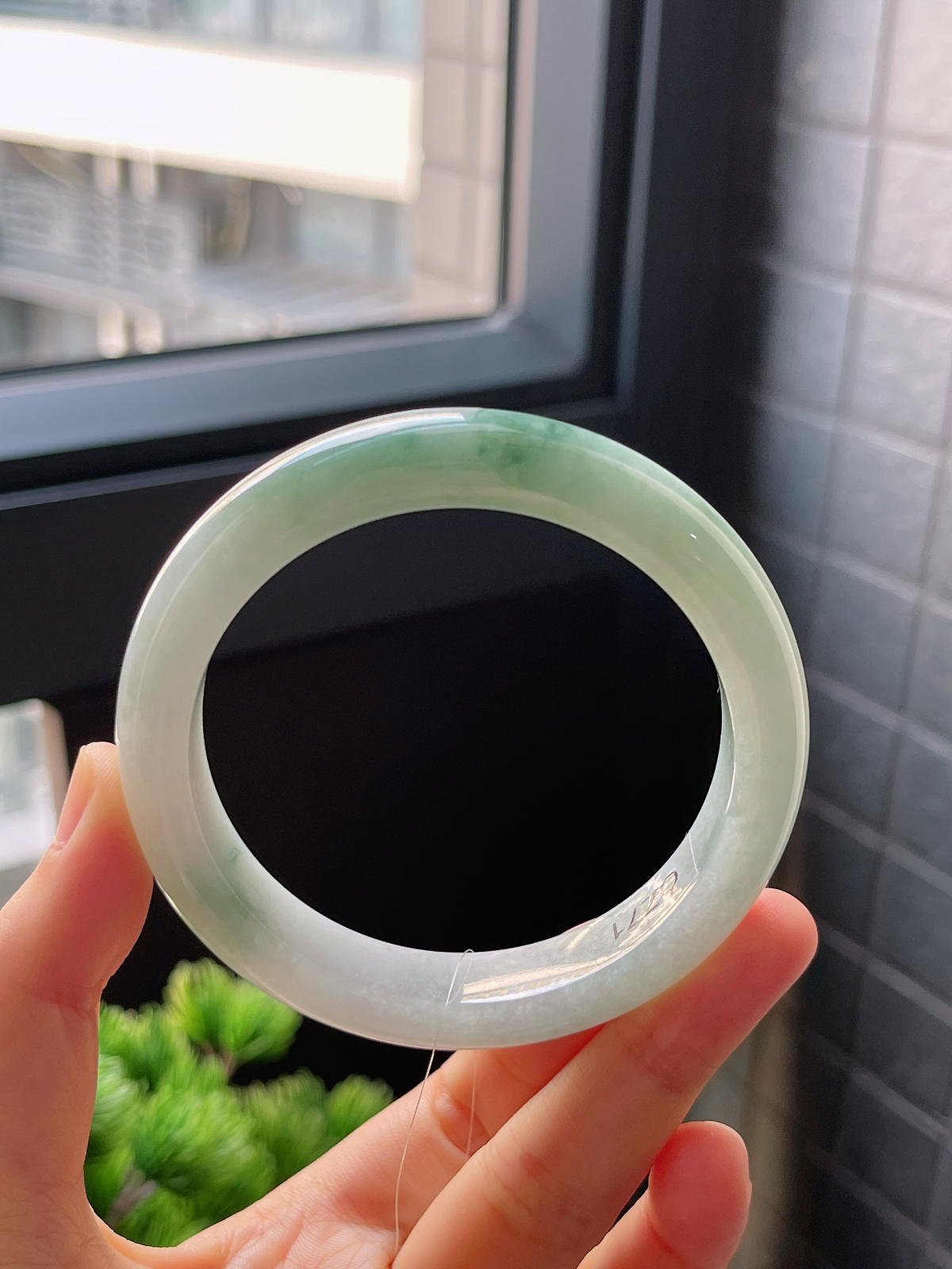 正圈58圈口，翡翠糯化种飘花手镯