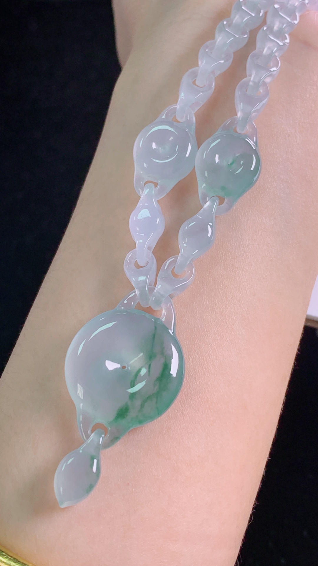 高品质冰种飘花平安扣手链，种水，花色灵动，饱满圆润，尺寸:30.9-21.3-5.8mm