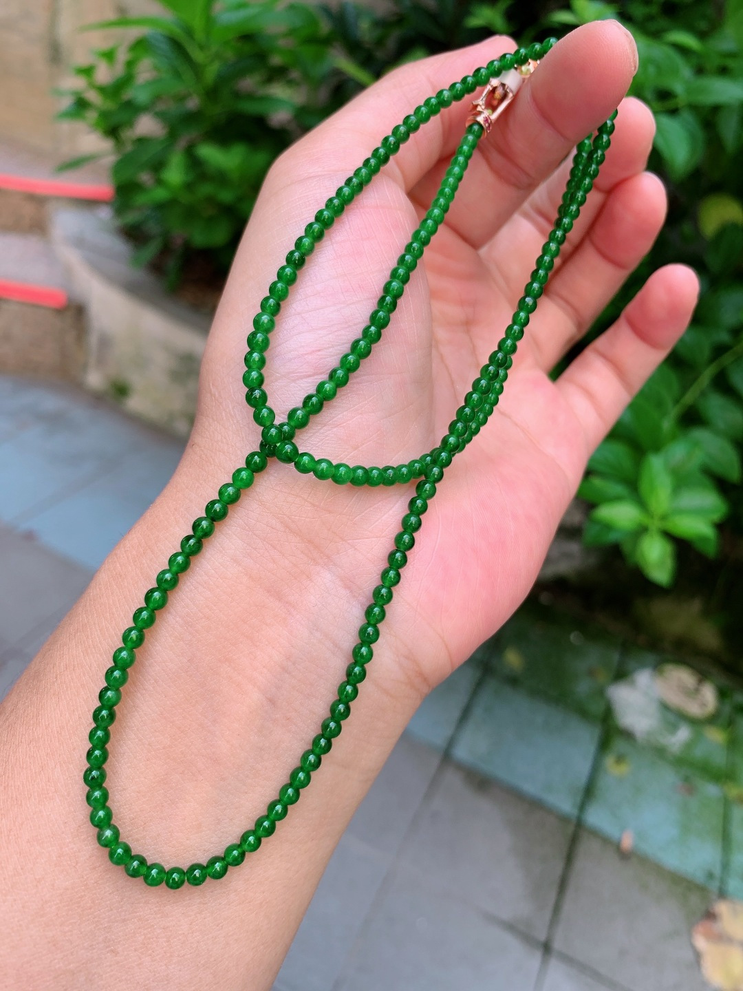 ️ 3.3mm184颗满绿项链