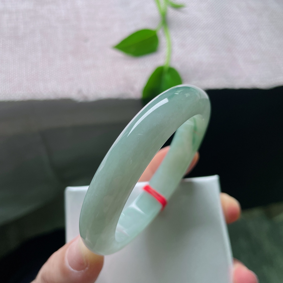 53.8/11.4/7.5，飘花正圈，清润通透，佩戴温柔，种老，干净，有纹，ss54597a