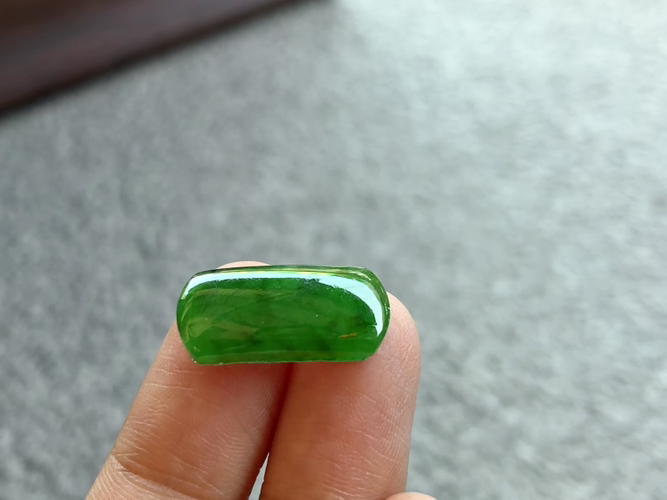 ️ 【绿马鞍】 尺寸：19.1×9×3.4mm
