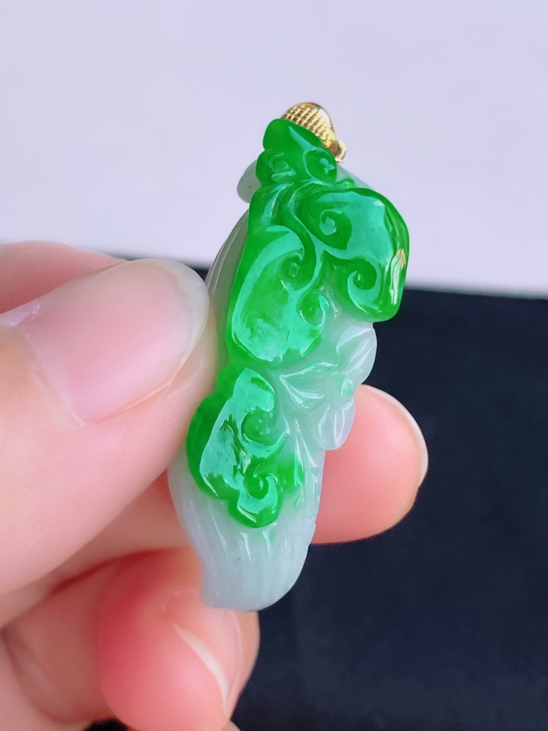 翠绿生意兴隆，色美清爽，尺寸39.6/14.8/12.6/自然光实拍