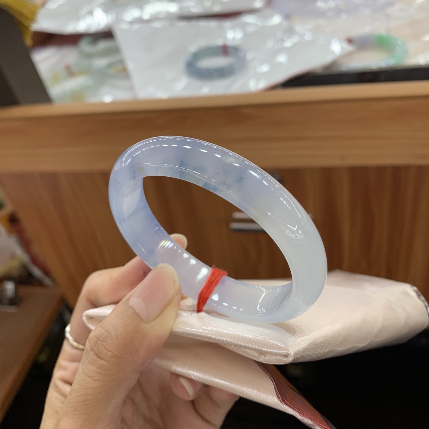 062328AX 飘花贵妃翡翠手镯 54-45.2-12-7.2