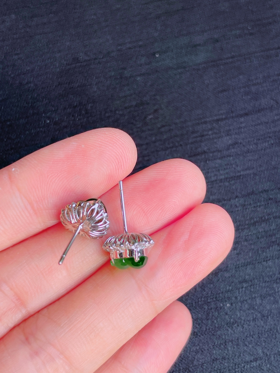 ️绿葫芦耳钉 晶莹剔透，新颖时尚，无裂，5-6-3