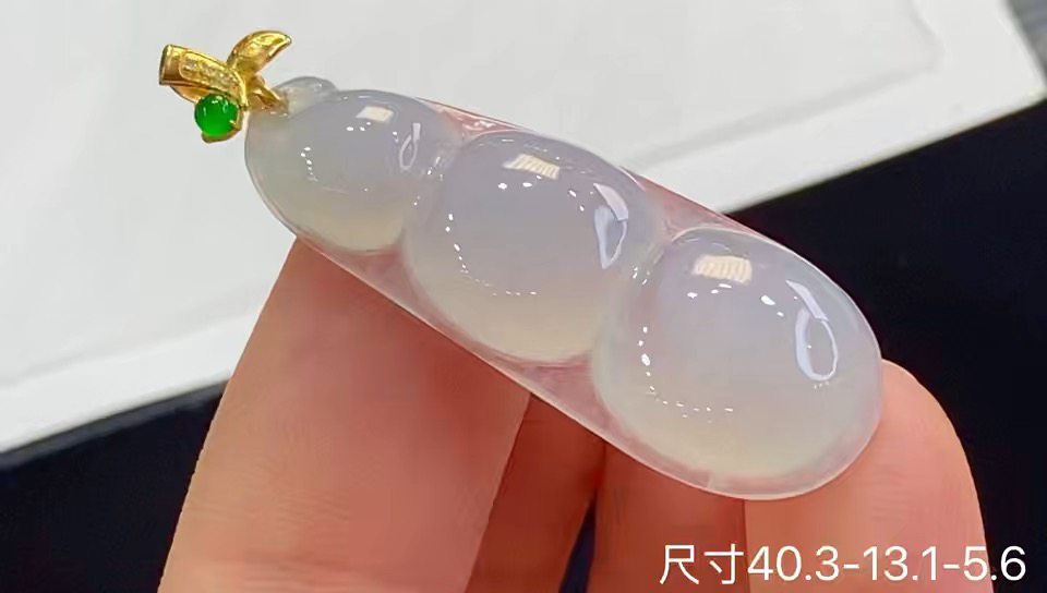 18k金+钻福豆吊坠，无裂，40.3-13.1-5.6