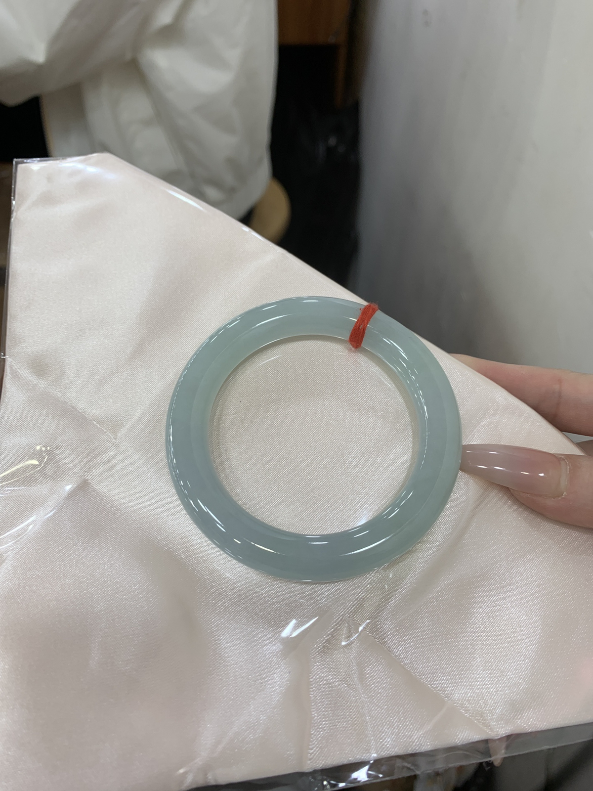 晴绿圆条
55.6-10.8-11.2
不一样的光线呈现不一样的美感