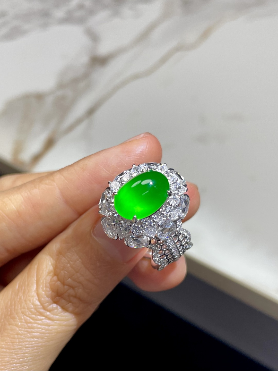 ️新品 | 玻璃种正阳绿蛋面戒指裸石：11.5*8.5*7mm整体：18.5*16*14mm
