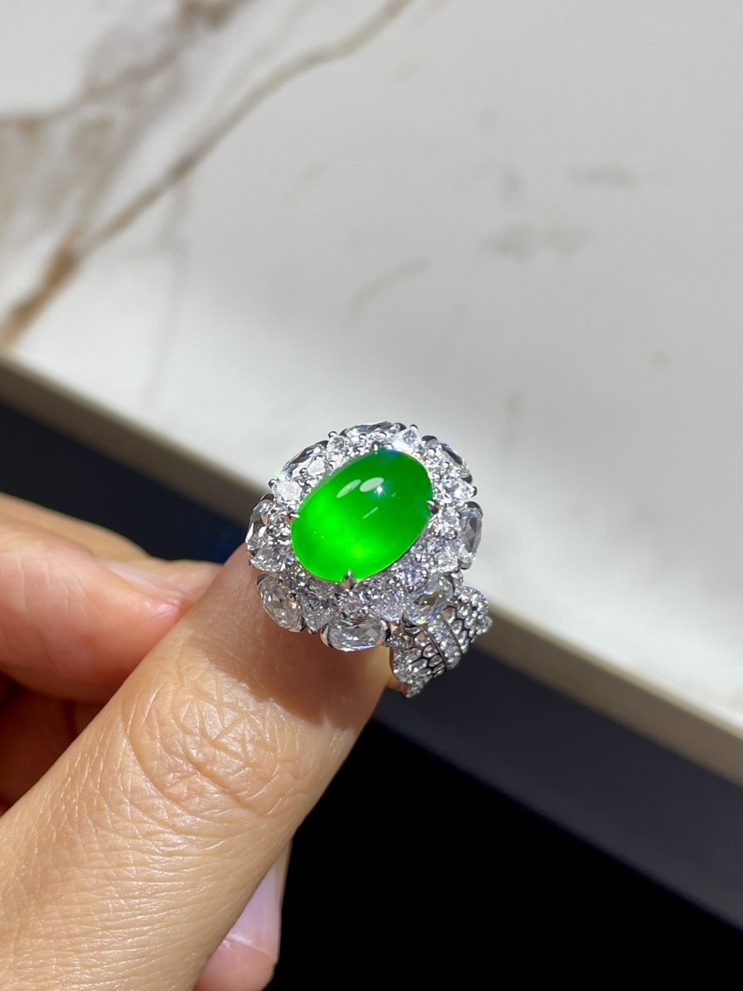 ️新品 | 玻璃种正阳绿蛋面戒指裸石：11.5*8.5*7mm整体：18.5*16*14mm