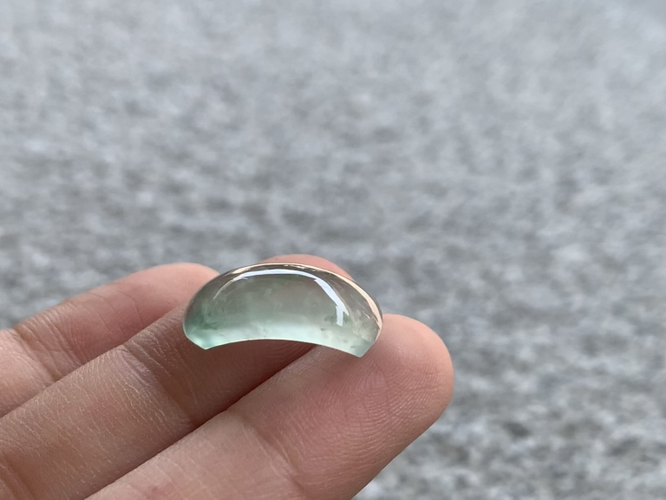 ️ 【冰飘绿马鞍】 尺寸：17.7×5.6×4.8mm