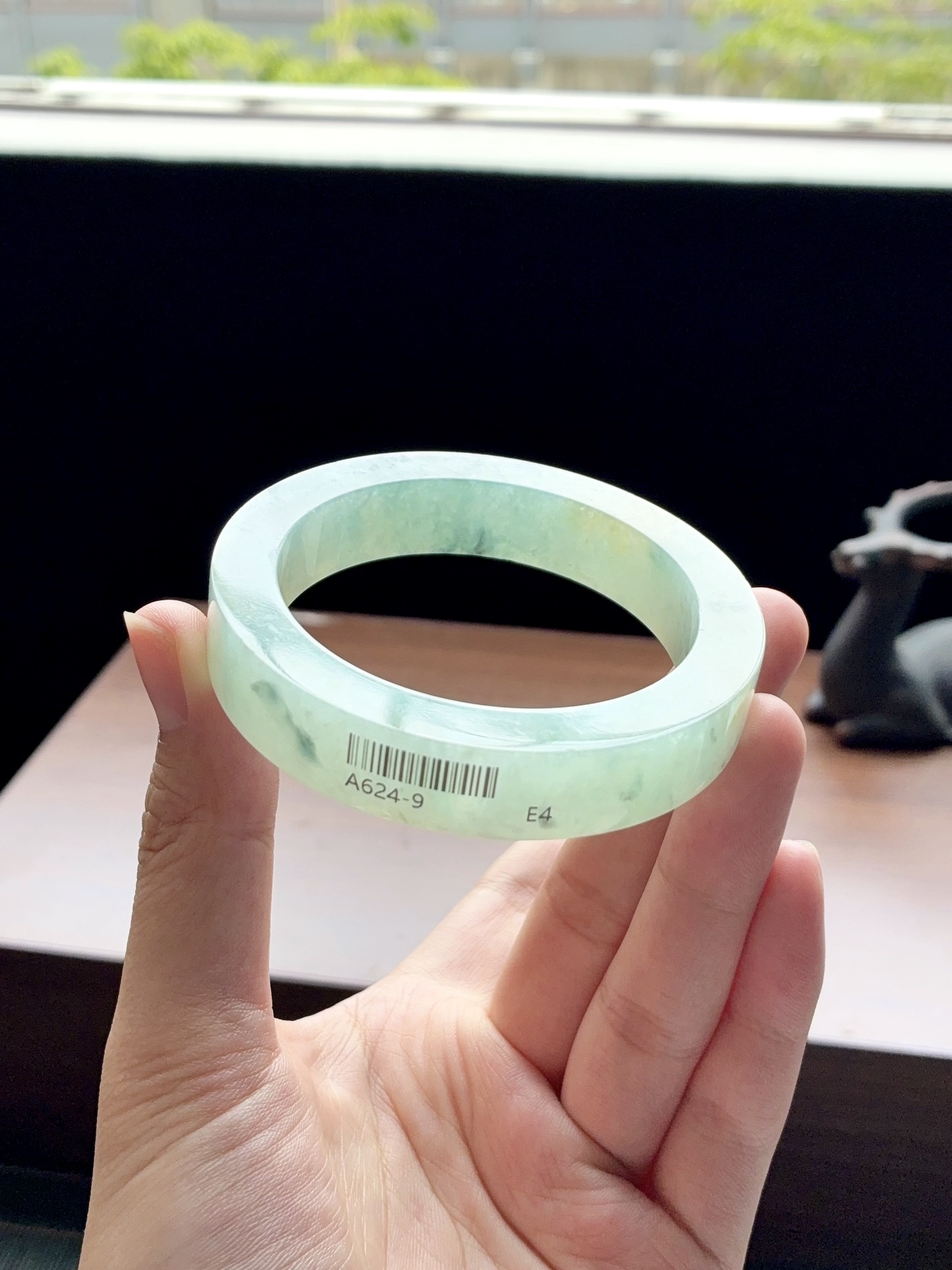 冰晴绿飘花镯胚 A624-9 ⭕️70-53.3-12.5-8.5 可做53.5-54正圈