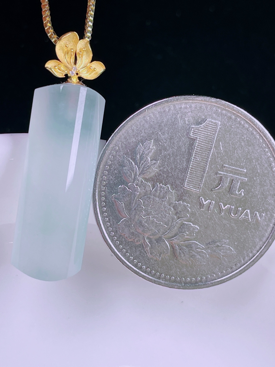 ️，老种起光，细底通透，尺寸：30裸石24/8.8/5.8mm0625