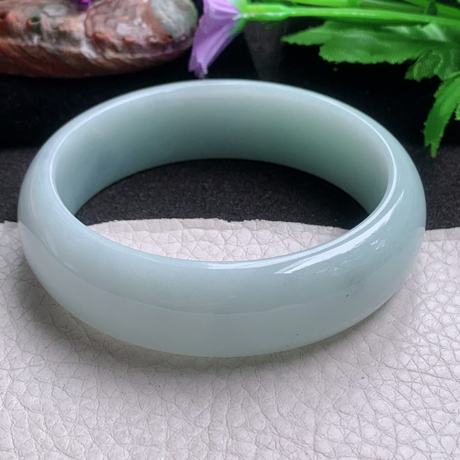 hy大圈口62*18.5*8轮胎镯 缅甸翡翠a货玉手镯 浅绿厚装大气宽边玉手环