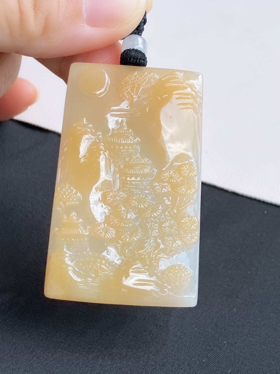 冰黄山水牌，意境美，尺寸53.5/34/7.3/自然光实拍