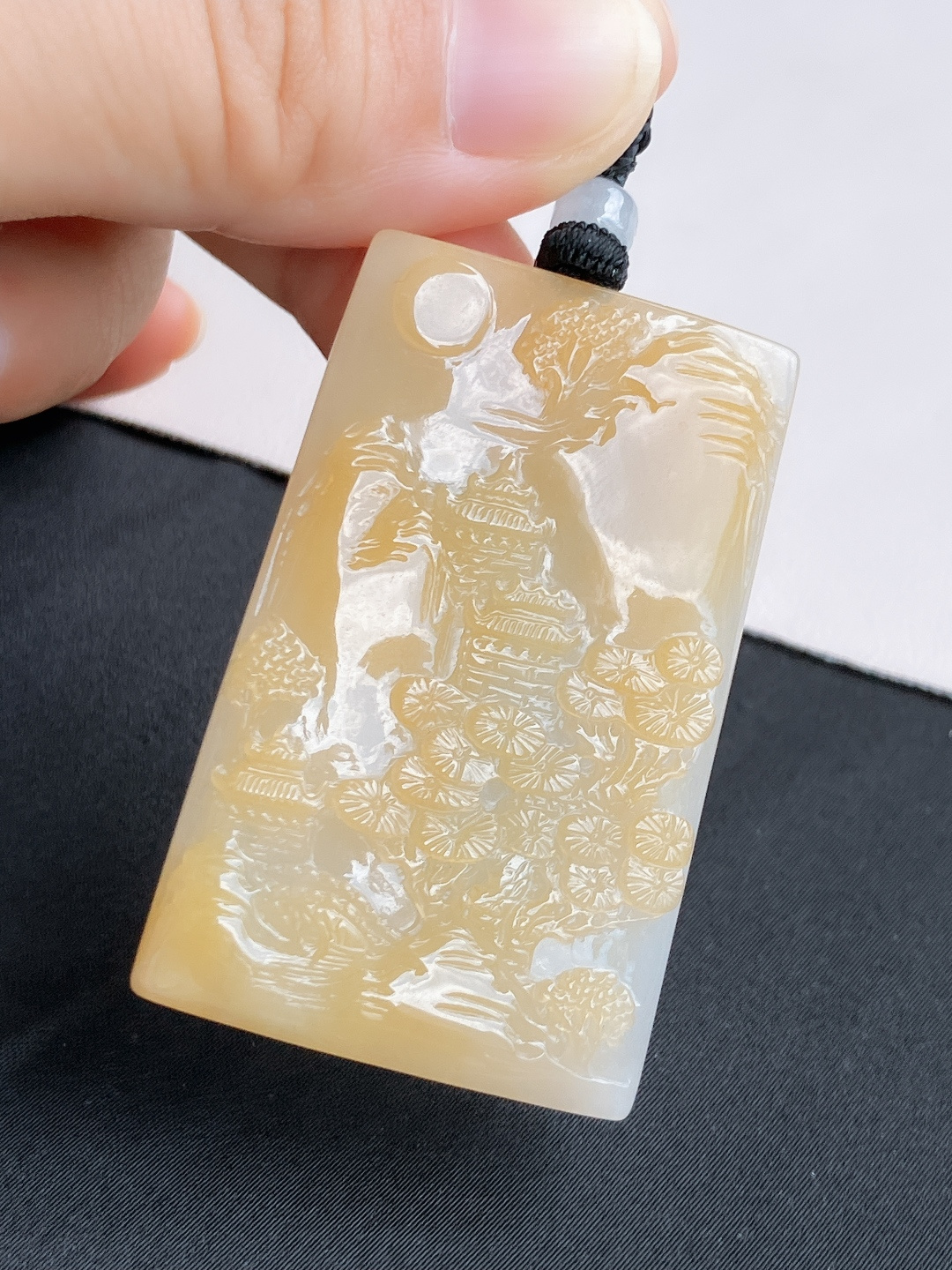 冰黄山水牌，意境美，尺寸53.5/34/7.3/自然光实拍