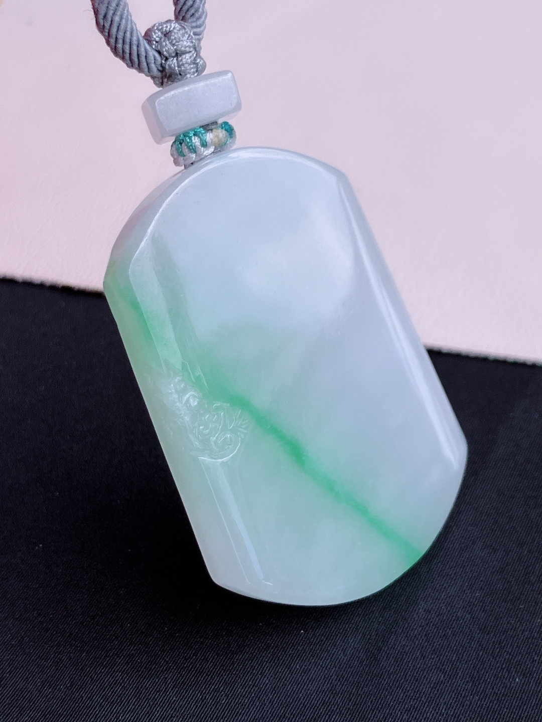 冰飘花平安牌，花色清爽，尺寸47.6/32.3/6/自然光实拍